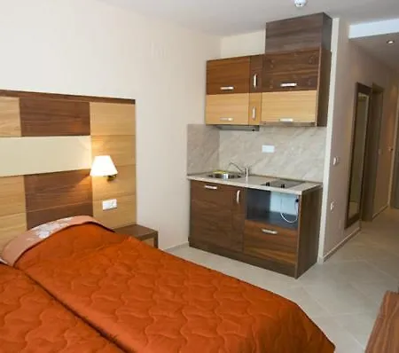 Briz Beach Hotel