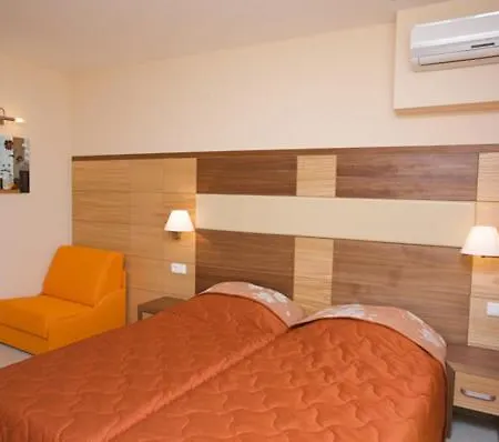Briz Beach 3*